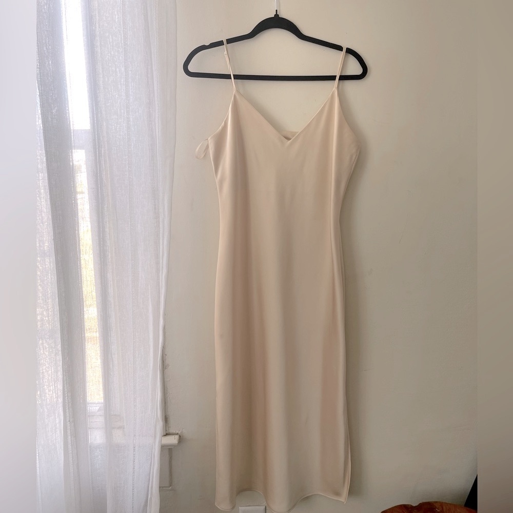 Gianni Bini Silk Dress Size 6 NWOT